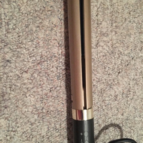 NEW HAIR STRAIGHTENER!!! - Picture 3 of 3